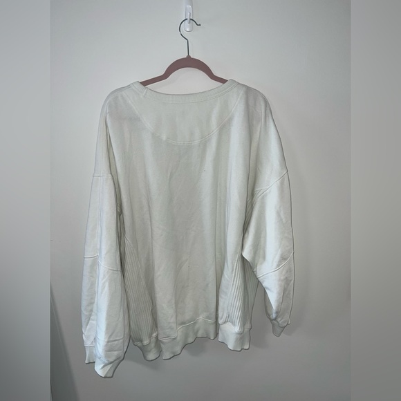 Aerie Graphic Sweater - Picture 4 of 4